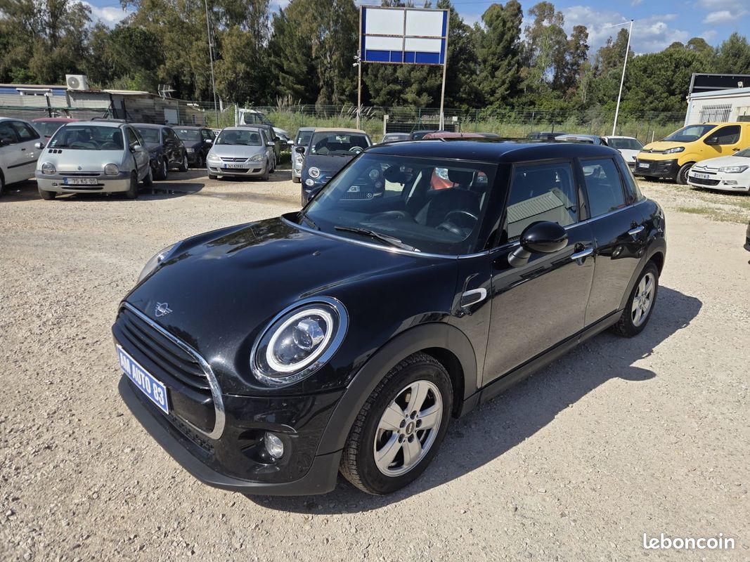 MINI HATCH 5 PORTES Mini One D 95 ch Finition Salt (image 1)