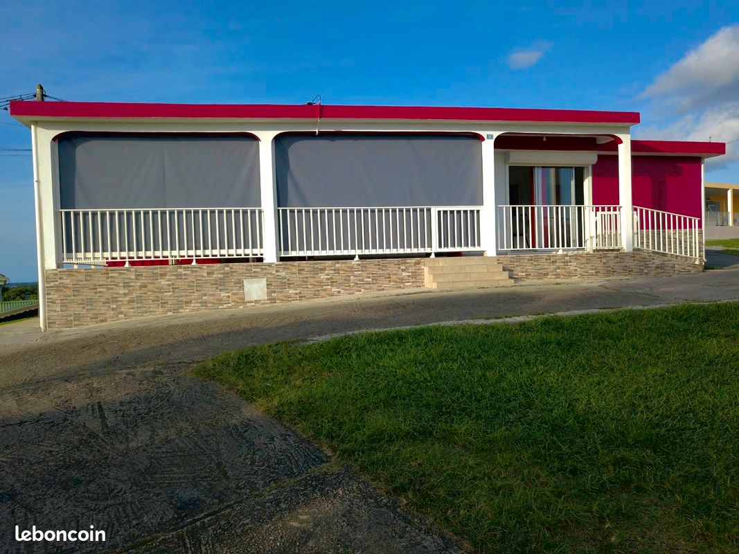 Maison 5 pièces 100 m² · à Le Moule · 100 m² · 1 400 €
