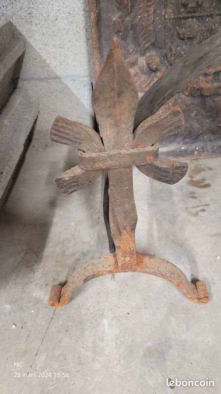 Chenets en fonte (image 1)