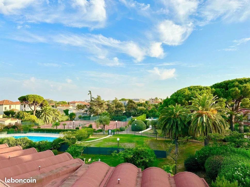 Appartement 2 pièces 45 m² · à Antibes · 45 m² · 1 050 €