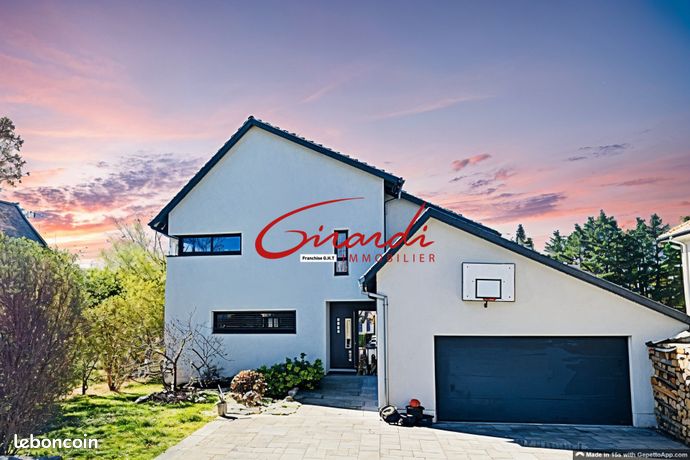 Maison 6 pièces 215 m²