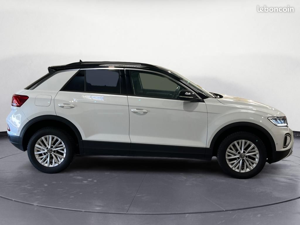 VOLKSWAGEN T-ROC TSI 110 Life - Digital Cockpit Pro - Extension garantie 3 ans (image 2)