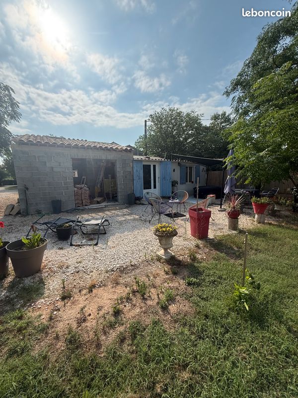 Maison 5 pièces 100 m² · à Fourques · 100 m² · 1 100 €