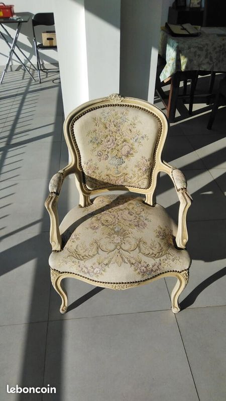 Fauteuil Louis XV (image 1)