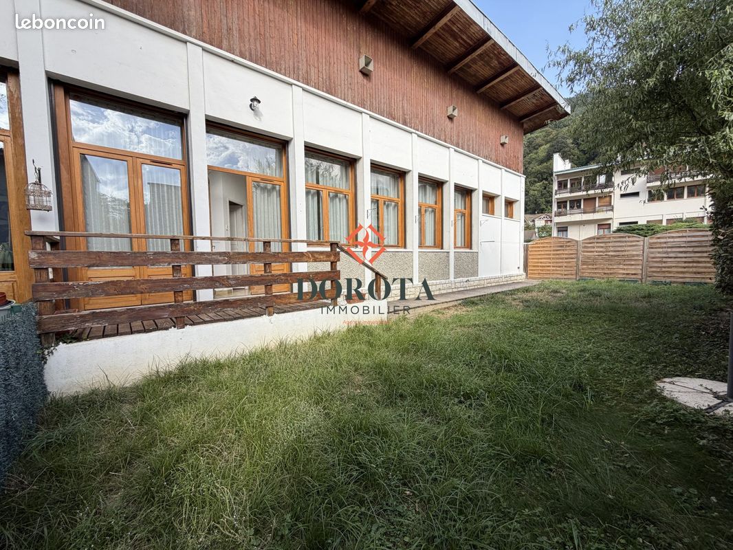 Appartement 5 pièces 154 m² · à Allevard · 154 m² · 249 000 €