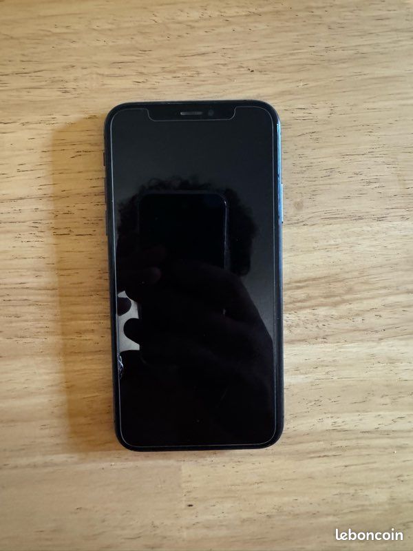 IPhone XS (image 2)