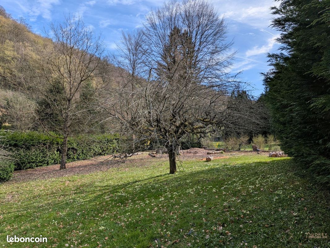 Terrain 1715 m² URIAGE LES BAINS · à Saint-Martin-d'Uriage · 278 000 €