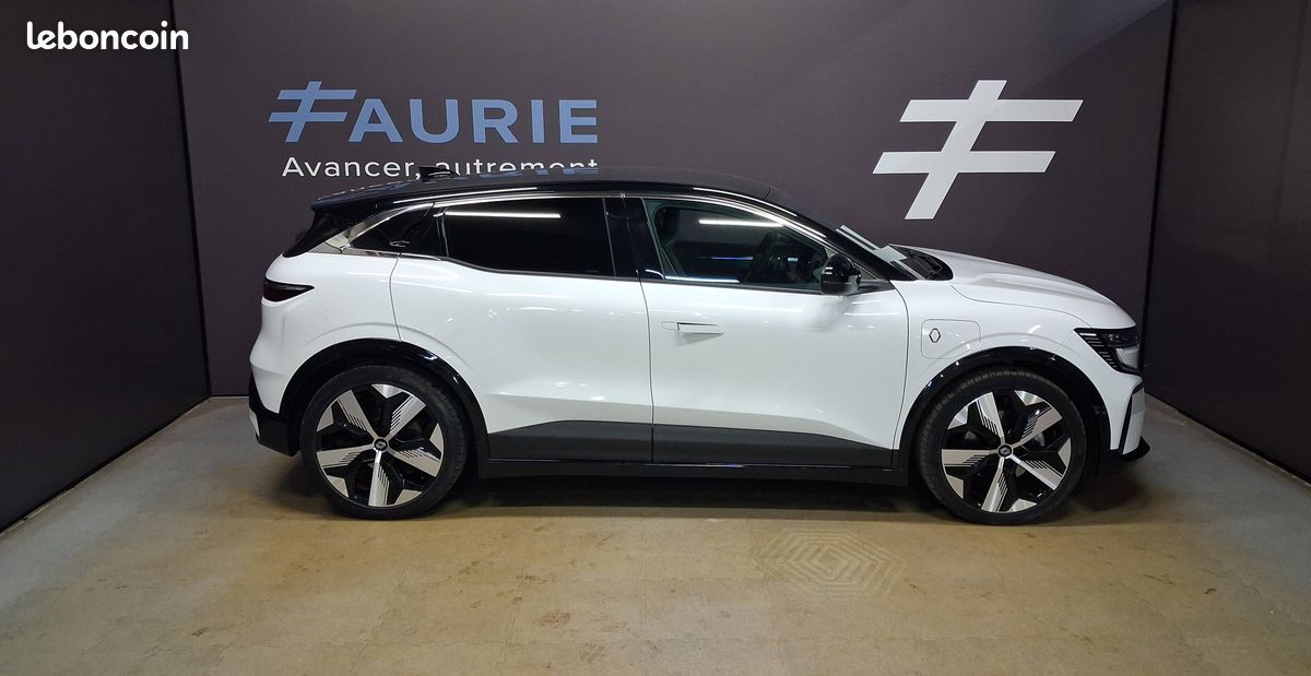 RENAULT Megane E-Tech EV60 220 ch super charge Techno (image 4)