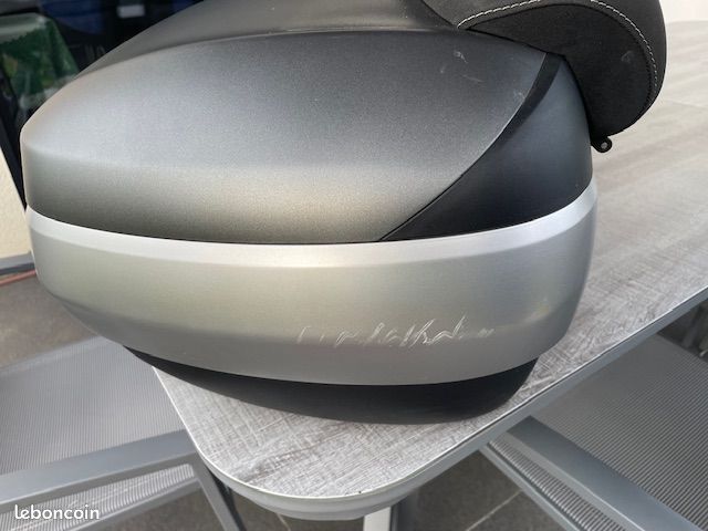 Top case (image 2)
