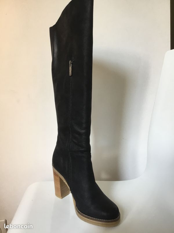 Bottes neuves marque Duo mollet large 38 (image 2)
