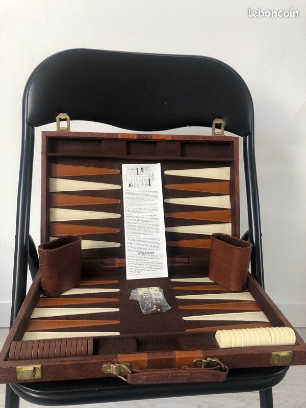 Jeu de backgammon (image 1)