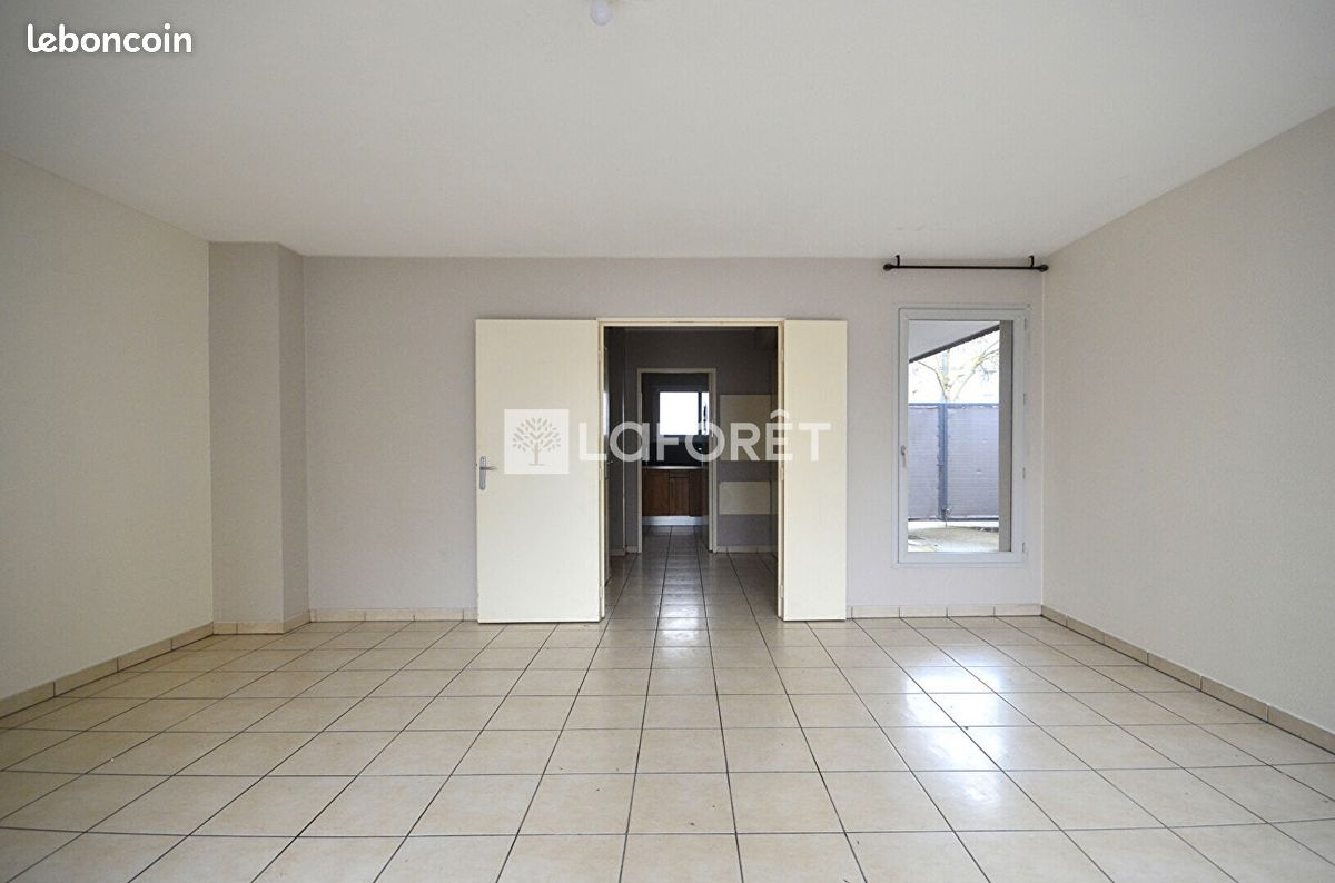 Maison a louer vaulx-en-velin - 5 pièce(s) - 102 m2 - Surfyn