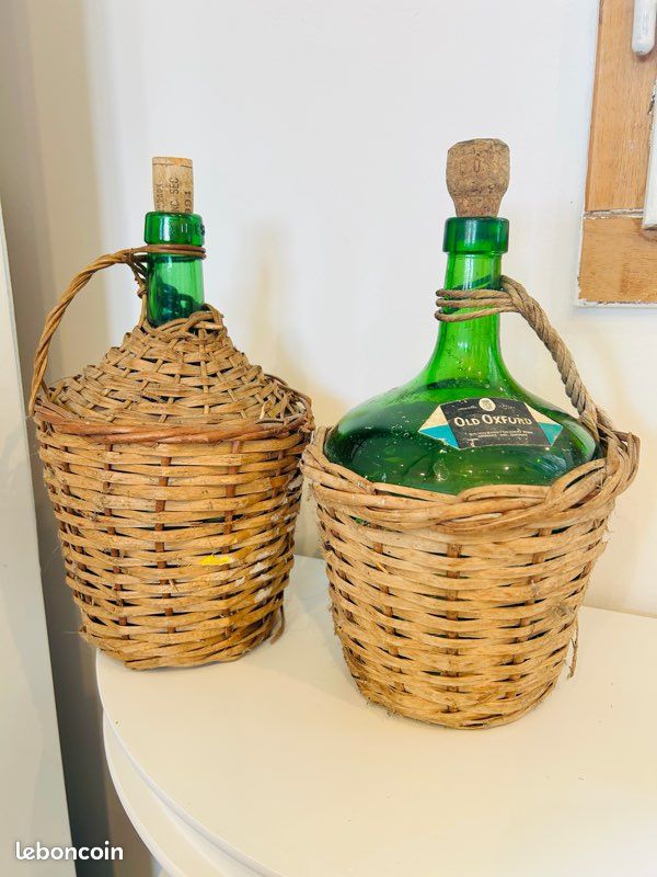 Petites bouteilles « dame Jeanne » (image 1)