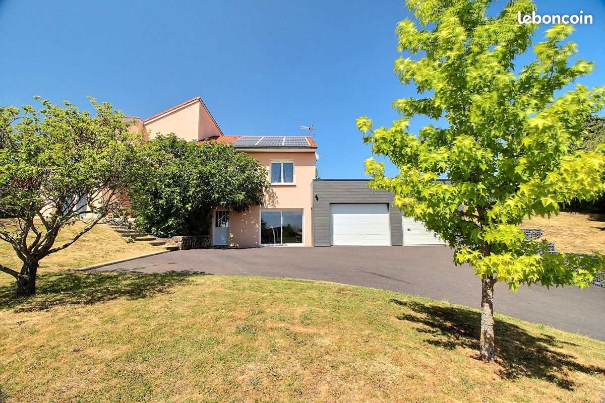 Maison 6 pièces 180 m² · à Pignols · 180 m² · 418 000 €