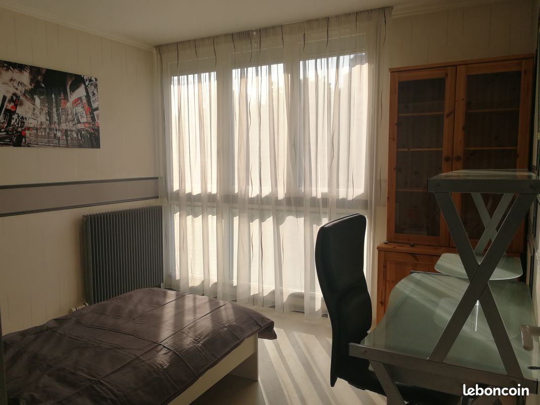 Appartement 5 pièces 80 m² · à Cergy · 80 m² · 525 €/mois