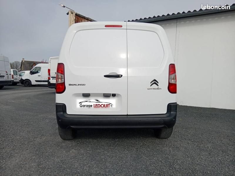 Citroen Berlingo Van 10 825 HT M 1.5 BlueHDi 100 CV Club 3 Places (image 4)