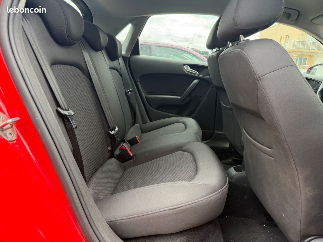 AUDI A1 1.2 TFSI 86 CH PACK S LINE EXT / SIEGES CHAUFFANTS / CLIm (image 8)
