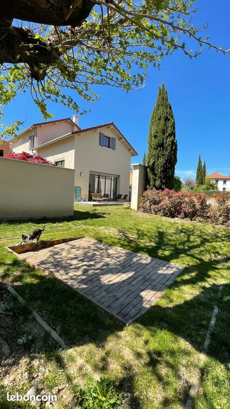 Maison 5 pièces 147 m² · à Tassin-la-Demi-Lune · 147 m² · 2 830 €/mois