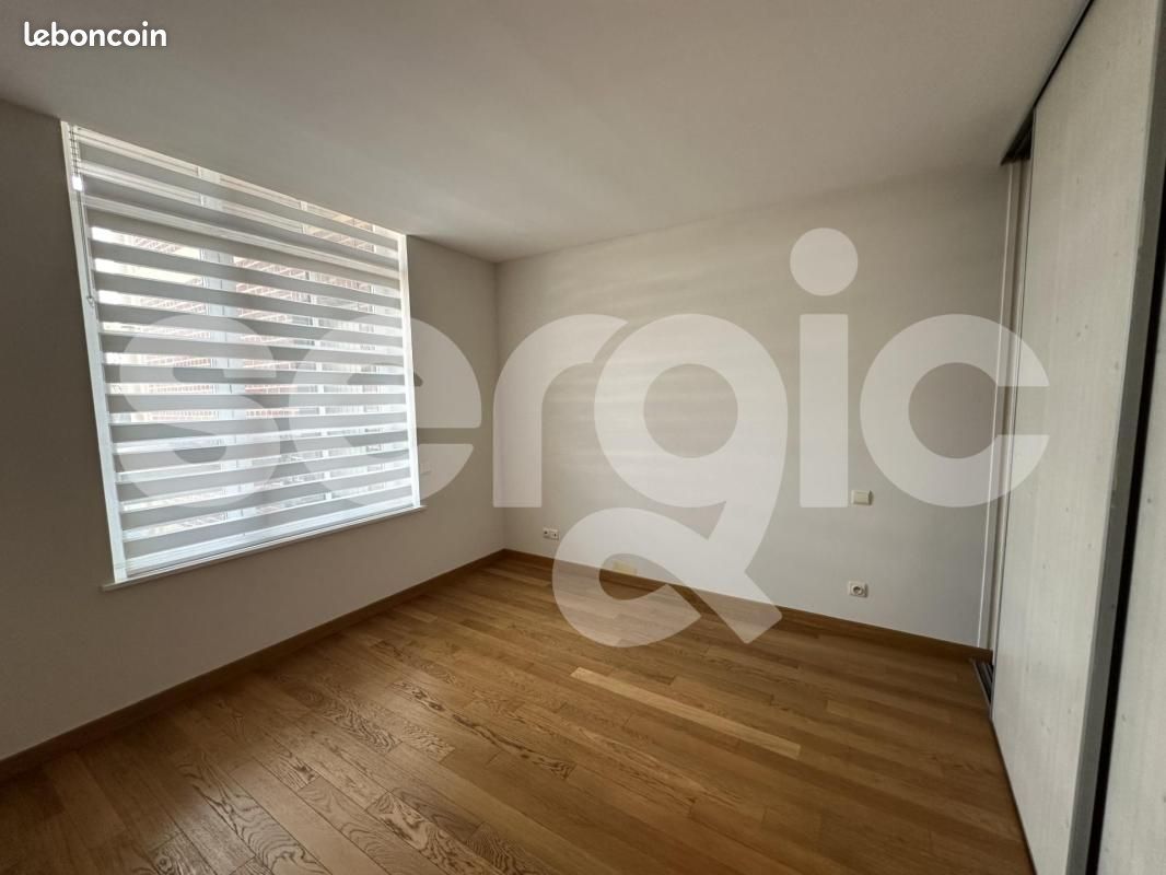 Appartement 6 pièces 265 m² · à Lille · 265 m² · 2 855 €/mois