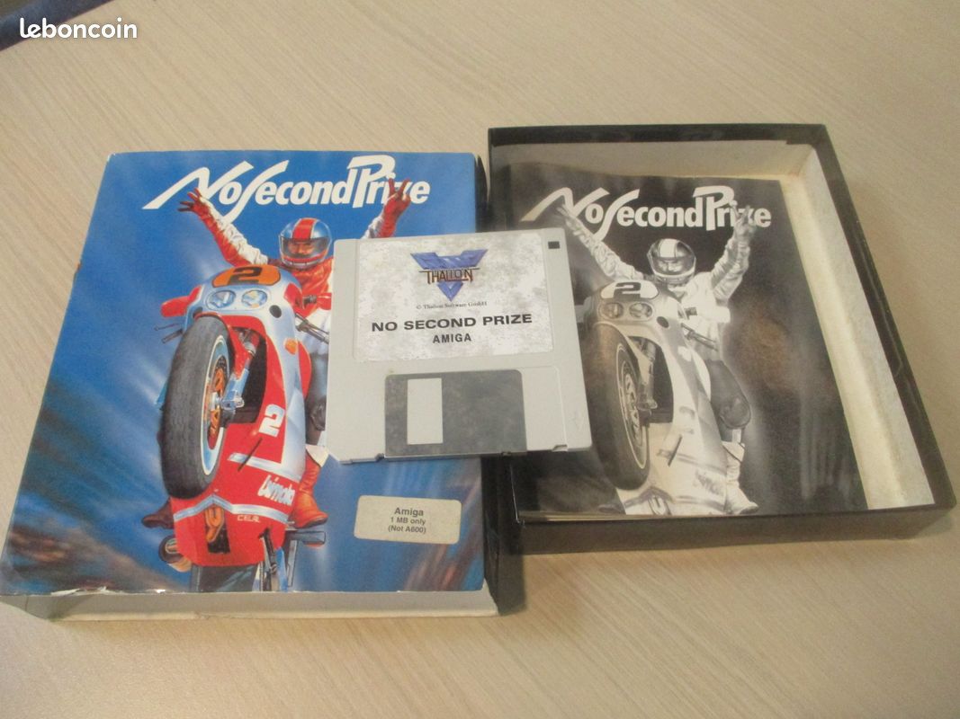 Amiga Disquette – NO SECOND PRIZE Jeu Complet Big Box THALION – Bon état