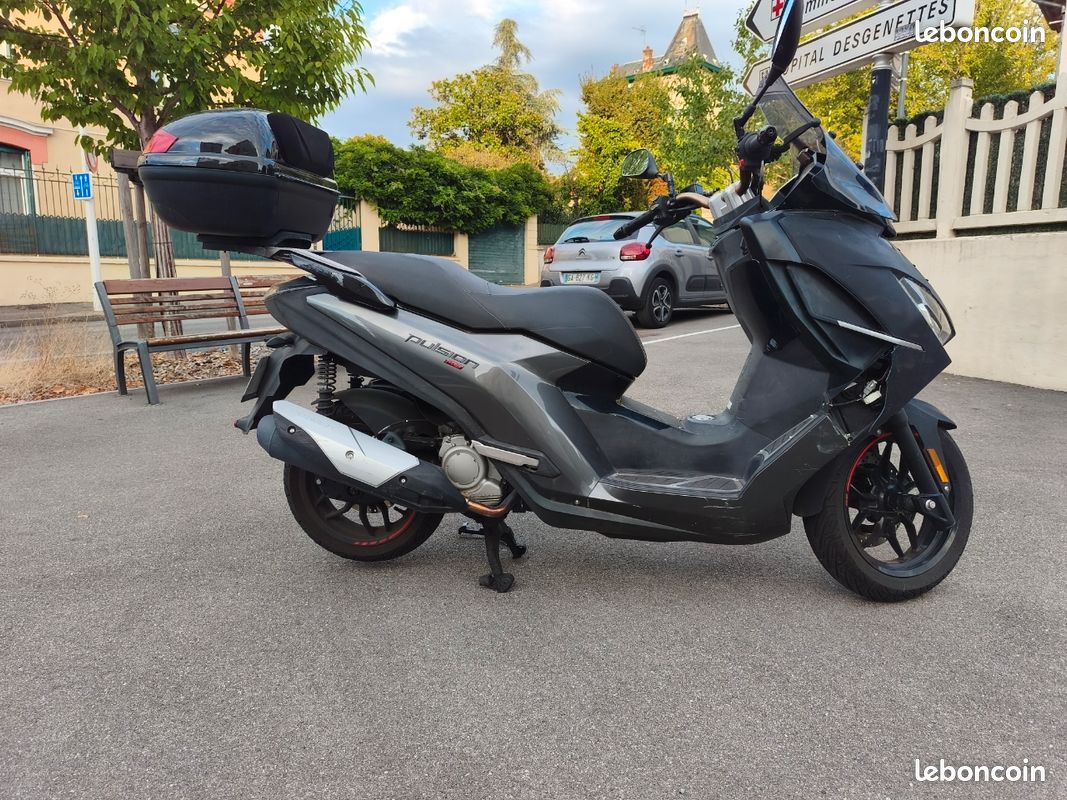 Scooter peugot pulsion RS 125 (image 2)