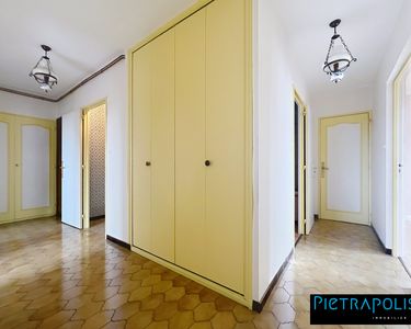 Appartement 200 500 € - 74 m²