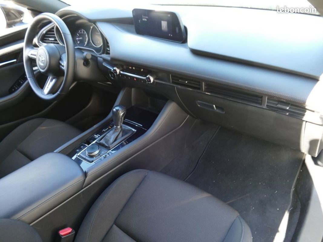 MAZDA MAZDA3 5 PORTES 2022 2.0 e-SKYACTIVE M-HYBRID 186 Ch EXCLUSIVE BVA (image 15)