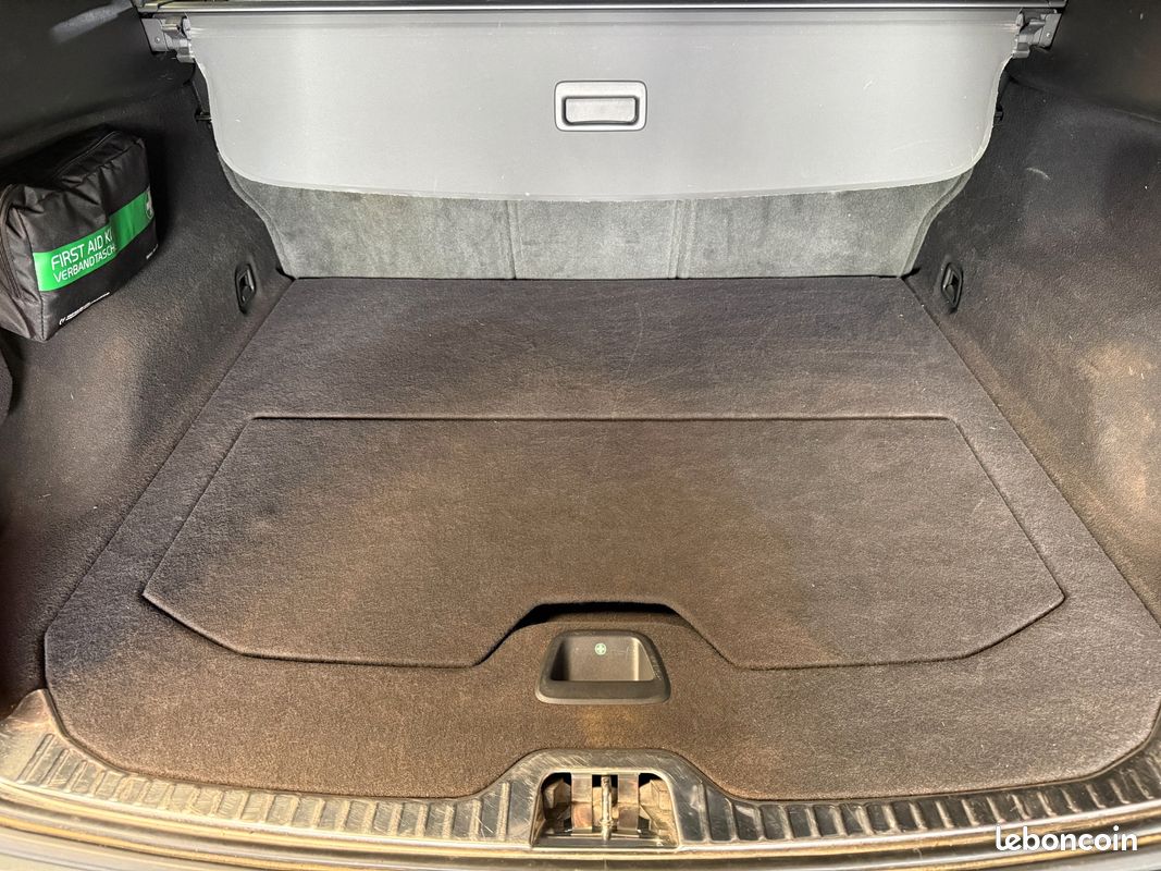 VOLVO XC60 2.0 D4 190Ch SIGNATURE EDITION BVA - TOIT OUV ELEC - CAMERA RECUL - SIEGES CHAUFF - HARMAN-KARDON (image 12)