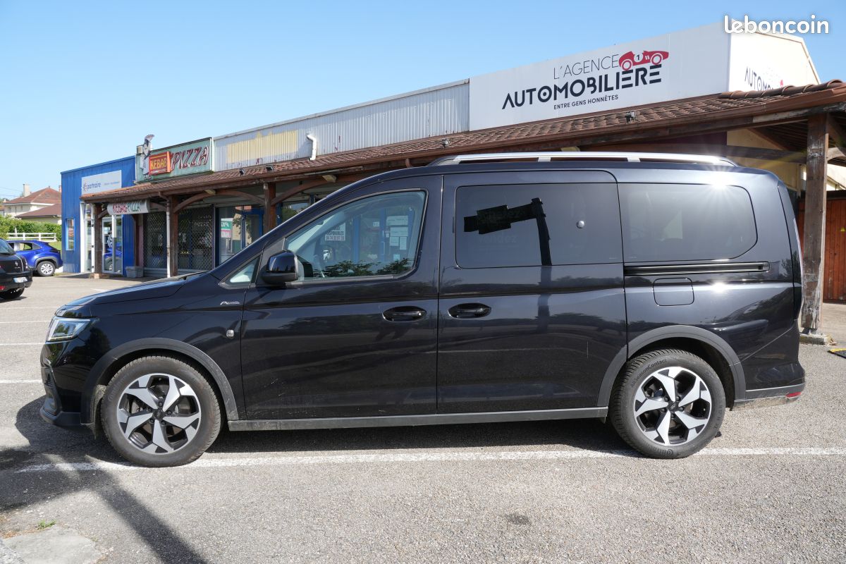 FORD Tourneo CONNECT III L2 2.0 ECOBLUE 122 DCT7 ACTIVE 7 PLACES (image 9)