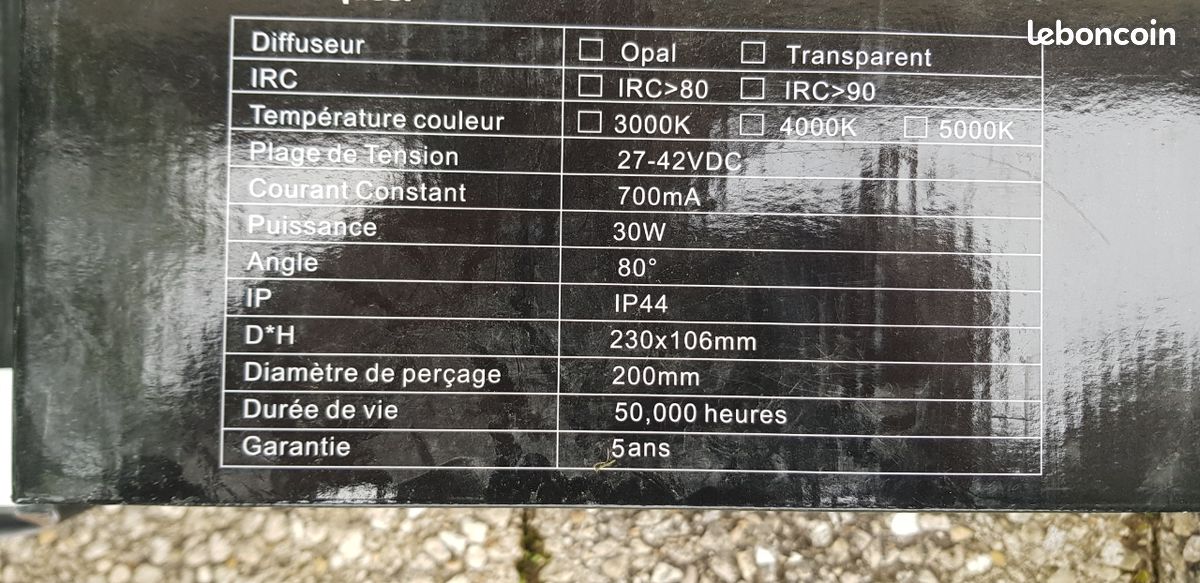 Spot LED grand diamètre (image 3)