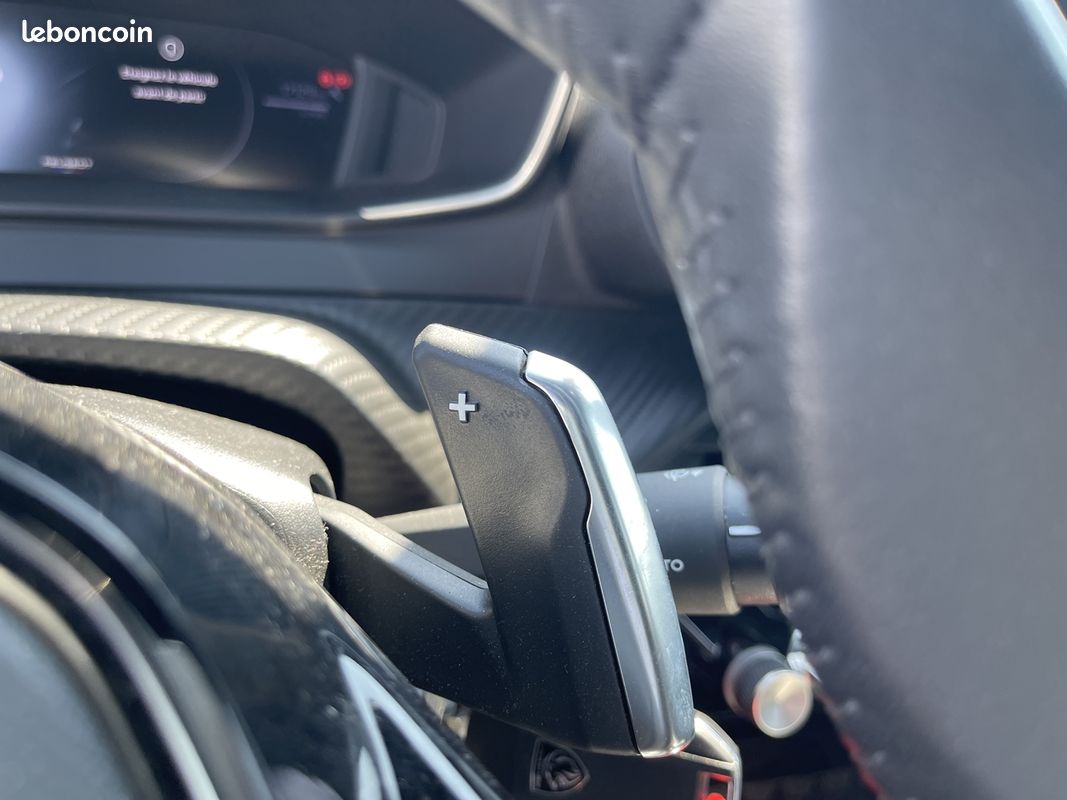 Peugeot 2008 1.2 HYBRID 145CH ALLURE E-DCS6 (image 15)