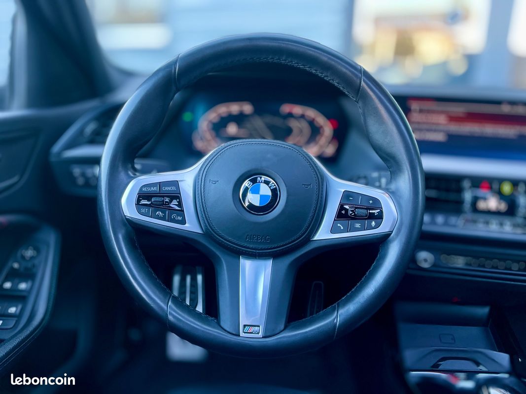 BMW SERIE 1 1.5 118I (F40) 136CH M SPORT TOIT OUVRANT CARPLAY SUIVI BMw (image 12)
