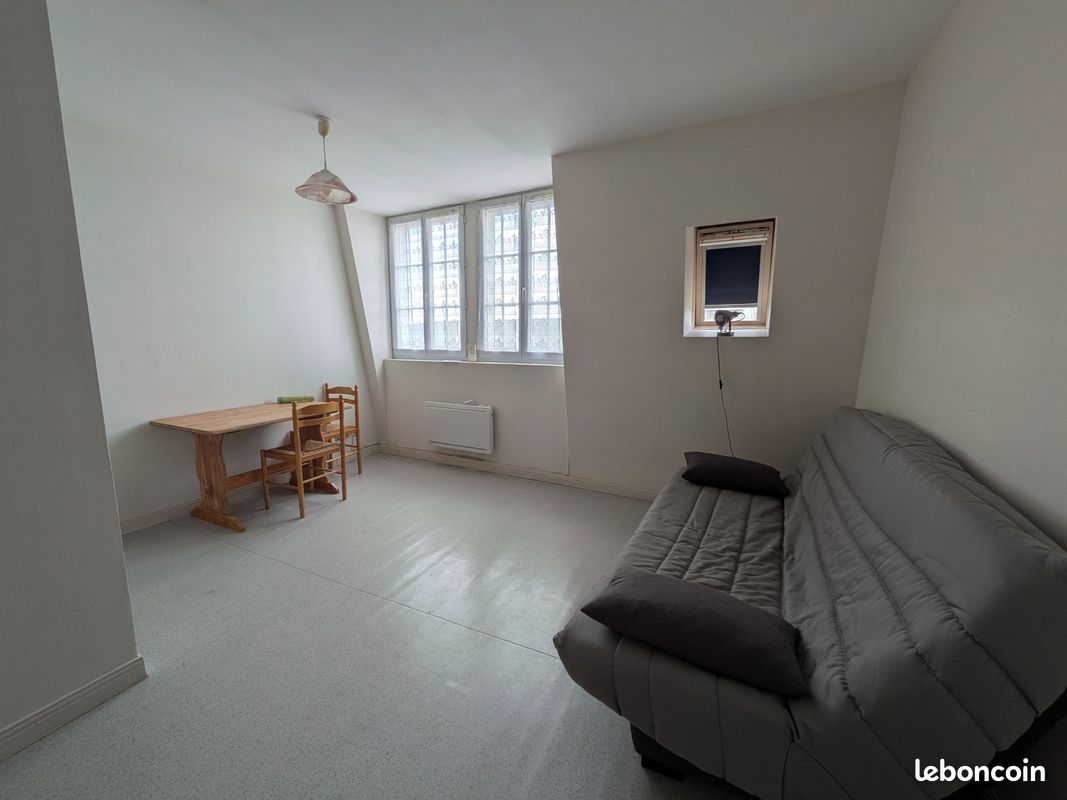 Appartement 1 pièce 22 m² · à Saint-Quentin · 22 m² · 310 €