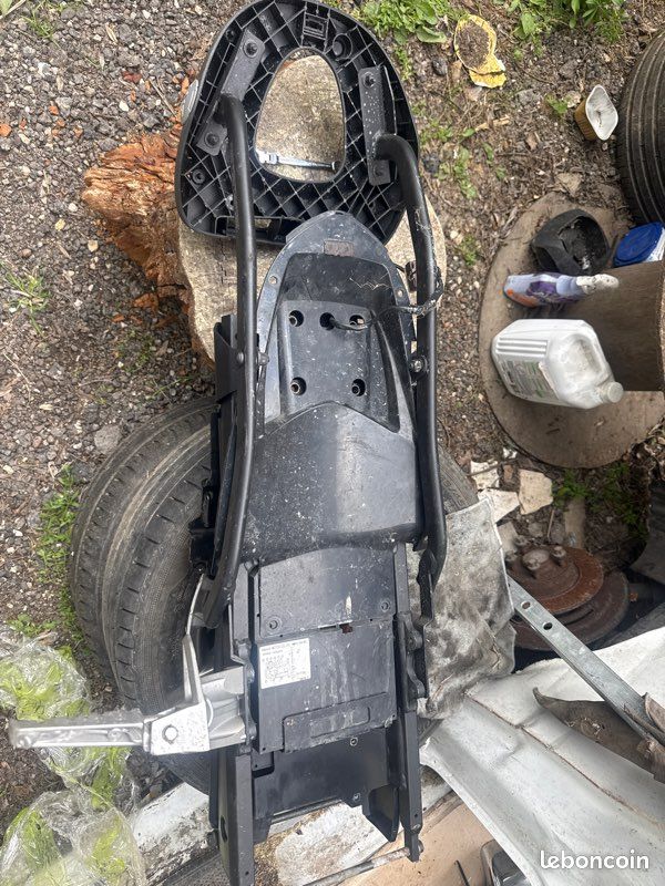 Av sans Boucle arrière de Yamaha FZ1 de 2007 Compatible de 2006 a 2015 FZ1 fz8 fz6 (image 2)