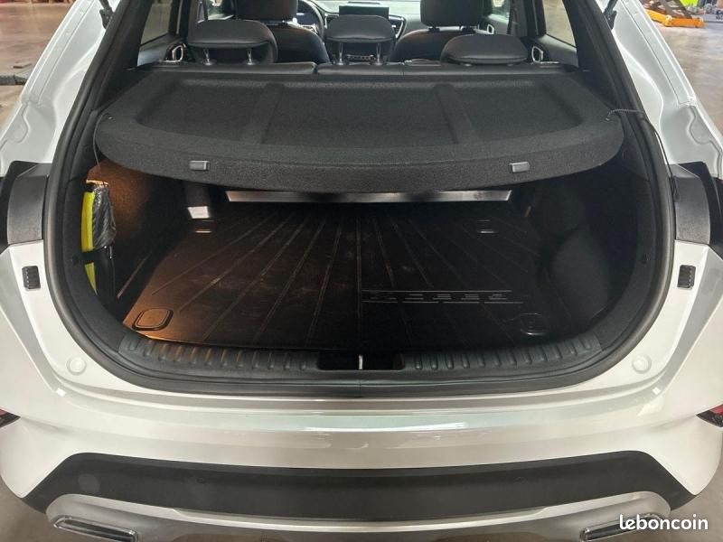 Kia XCeed 1.6 GDi 105ch + Plug-In 60.5ch Black & White Edition DCT6 MY22 (image 18)