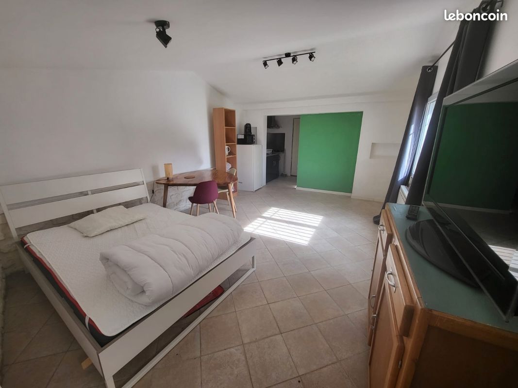 Appartement 1 pièce 30 m² · à Pierrelatte · 30 m² · 500 €
