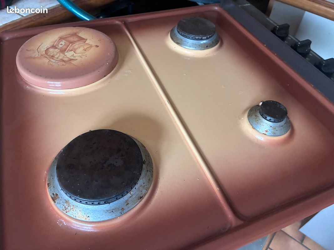 Cuisinière à gaz Bauknecht (image 1)