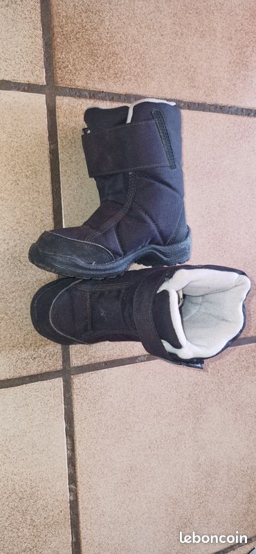 Boots Hiver Enfant T-26 – Très bon état Chaussures