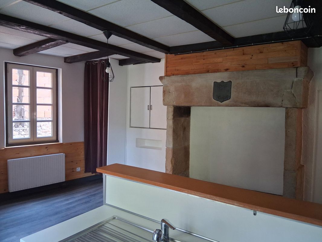 Appartement 3 pièces 55 m² · à Figeac · 55 m² · 555 €