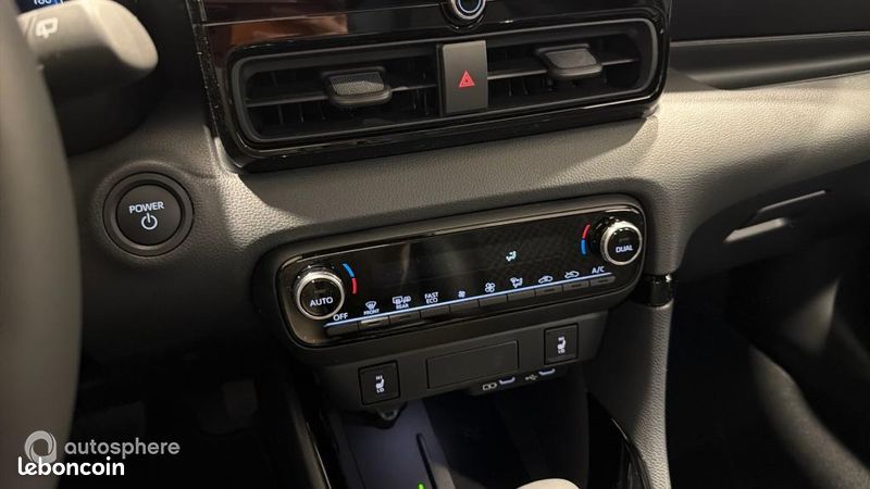 Toyota Yaris 130h Collection 5p MY26 (image 26)