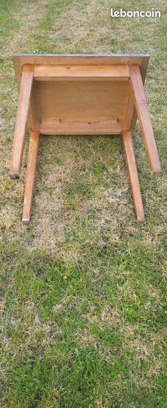 Petit table en bois 70x50x74 cm (image 3)