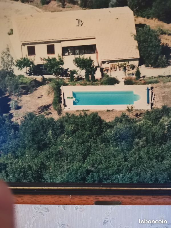 Maison 4 pièces 122 m² · à Raissac-sur-Lampy · 121,6 m² · 200 000 €