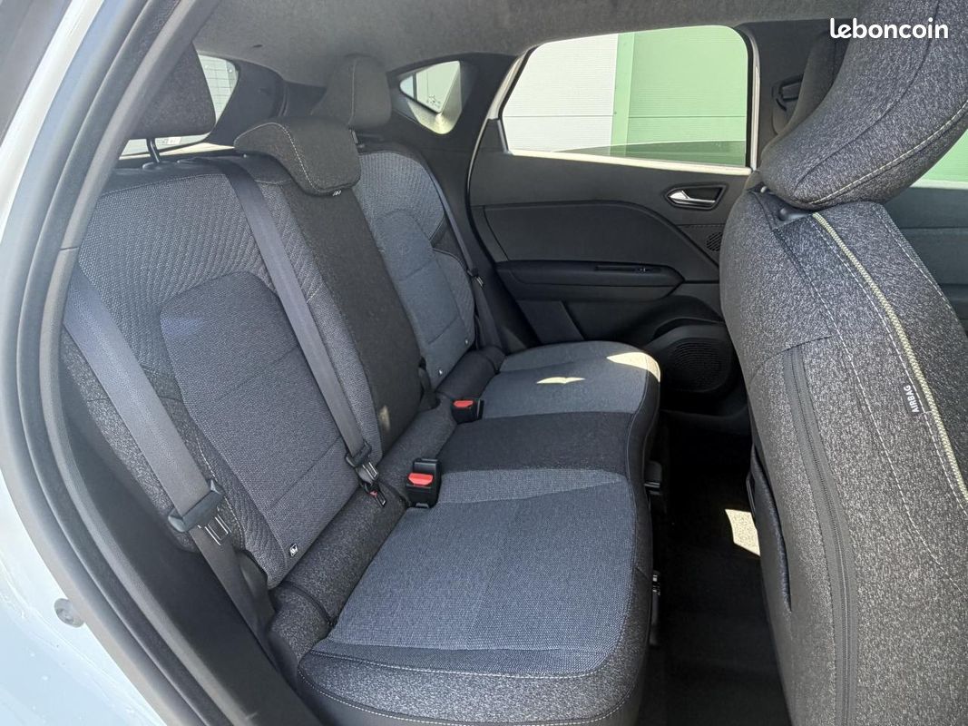 Renault captur 1.8 hybride 160 automatique camera de recul + gps + regulateur + roue de secours (image 10)