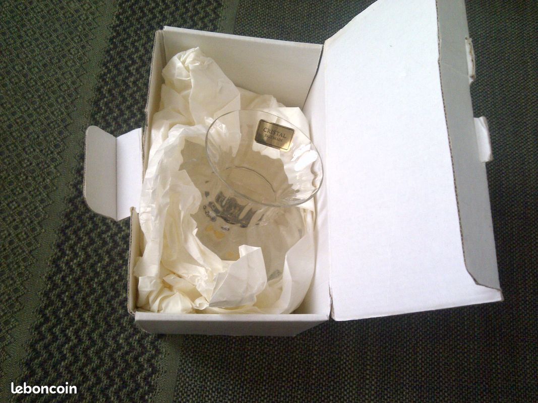 Vase boule en cristal de BAYEL (image 10)