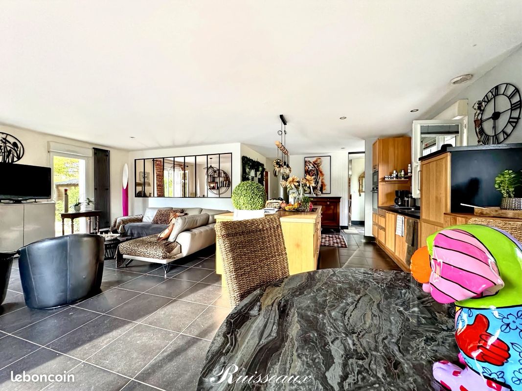 Maison 6 pièces 181 m² (image 2)