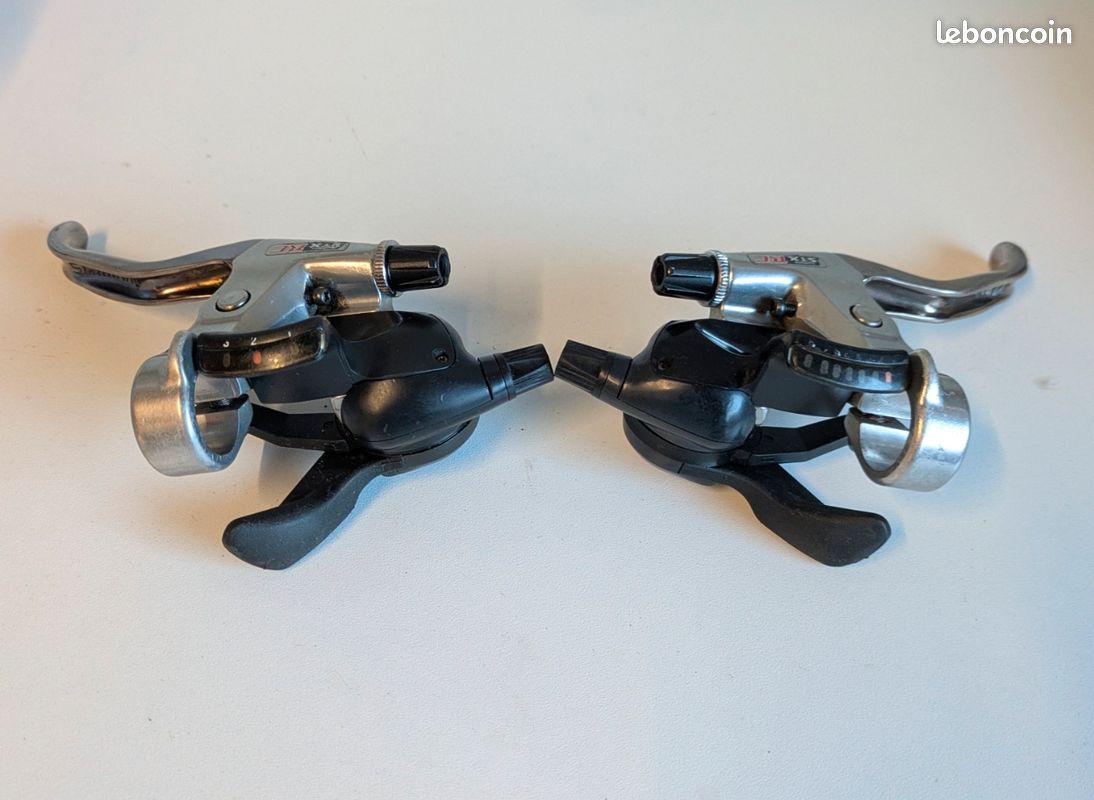 Paire de shifters leviers combo Shimano STX RC 3x7 vitesses - Équipements vélos
