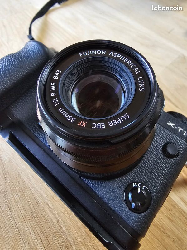 Fujifilm X-T1 + XF 35mm F2 WR + 3 batteries (~600 déclenchements) (image 9)