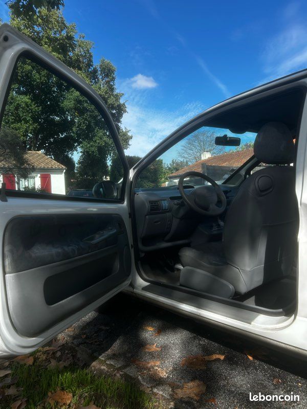 RENAULT Twingo 1 phase 2 blanche (image 3)