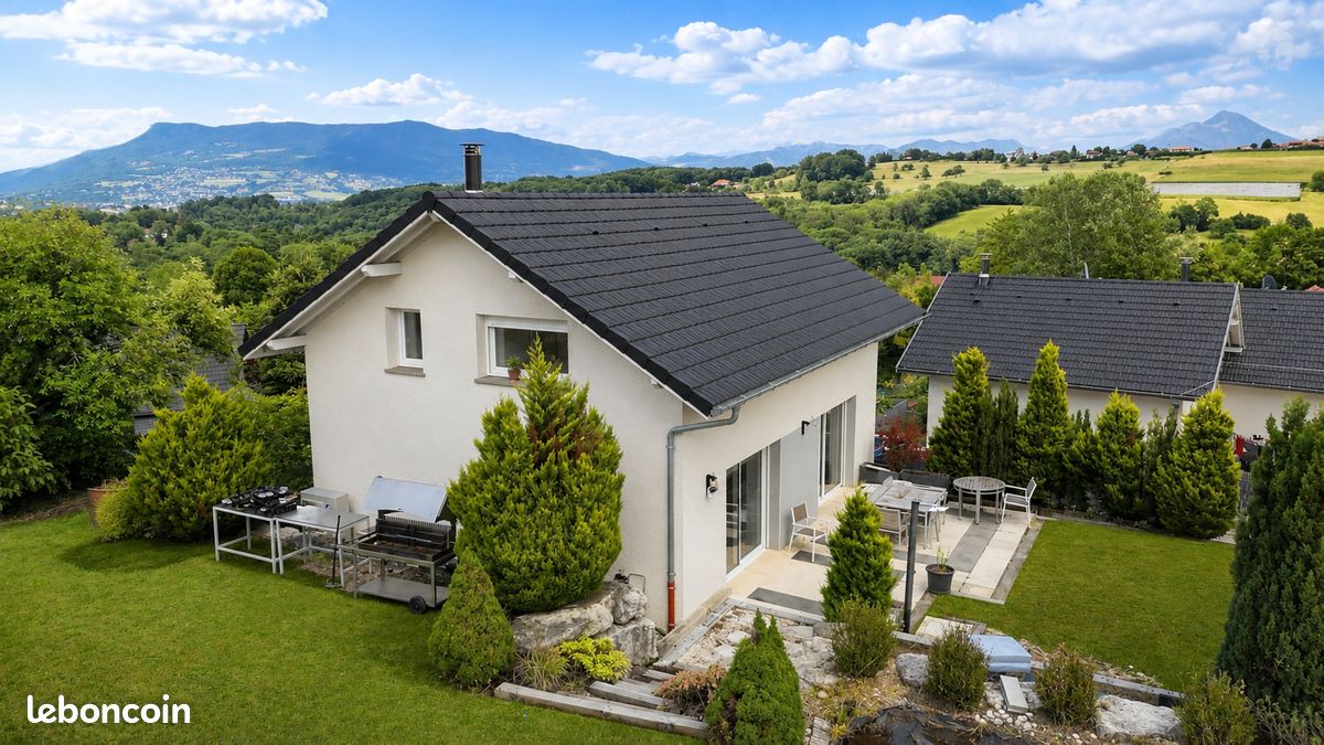 Maison 6 pièces 180 m² · à Monnetier-Mornex · 180 m² · 590 000 €
