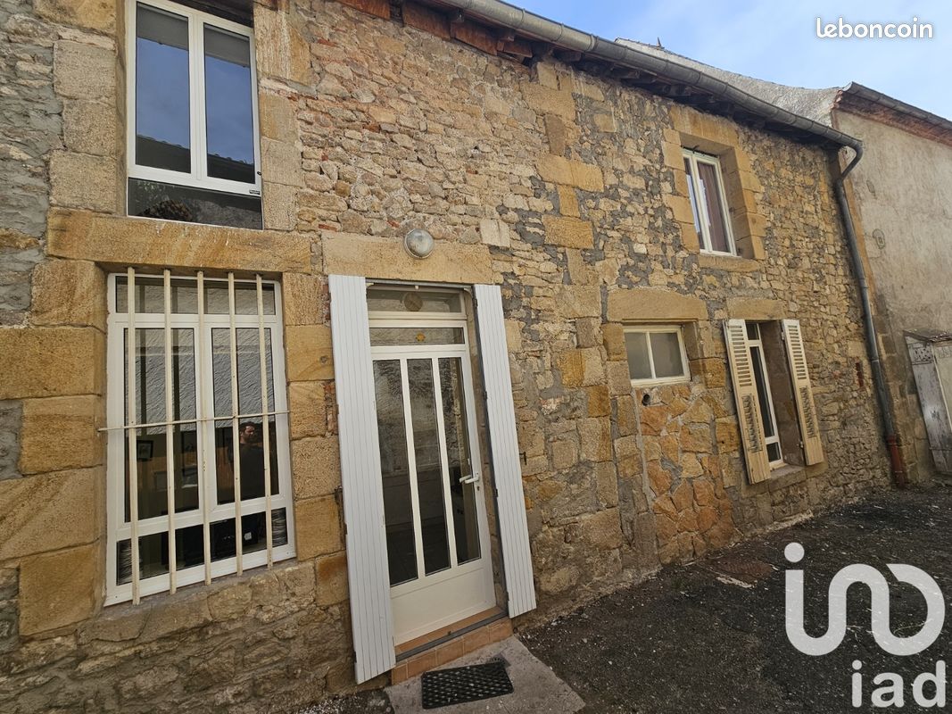 Immeuble 108 m² · à Bourbon-l'Archambault · 108 m² · 59 000 €